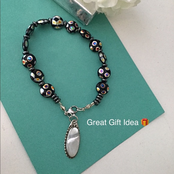 SUMMER SPECIAL 🎄 Metallic Statement Bracelet Mother of Pearl Charm. - Picture 2 of 10
